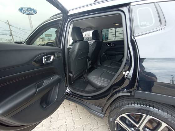 JEEP COMPASS 1.3 T270 TURBO FLEX LIMITED AT6